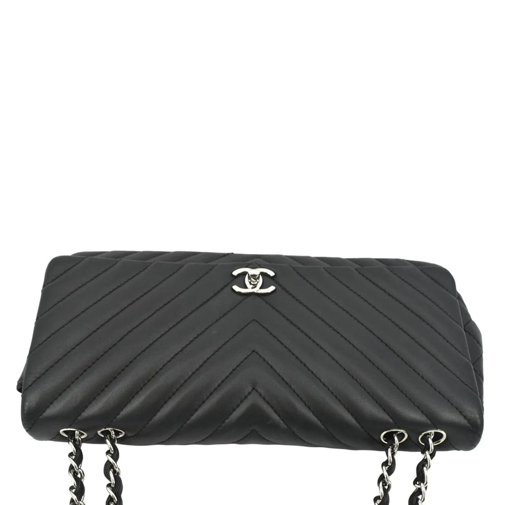 Pre-Owned CHANEL Surpique Chevron Medium Lambskin Leather Flap Crossbody Bag Midnight