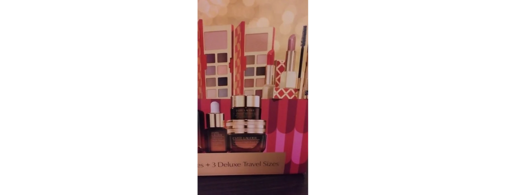 Estee Lauder LIMITED EDITION 29 Beauty Essentials Includes 9 Full-Size Favorites