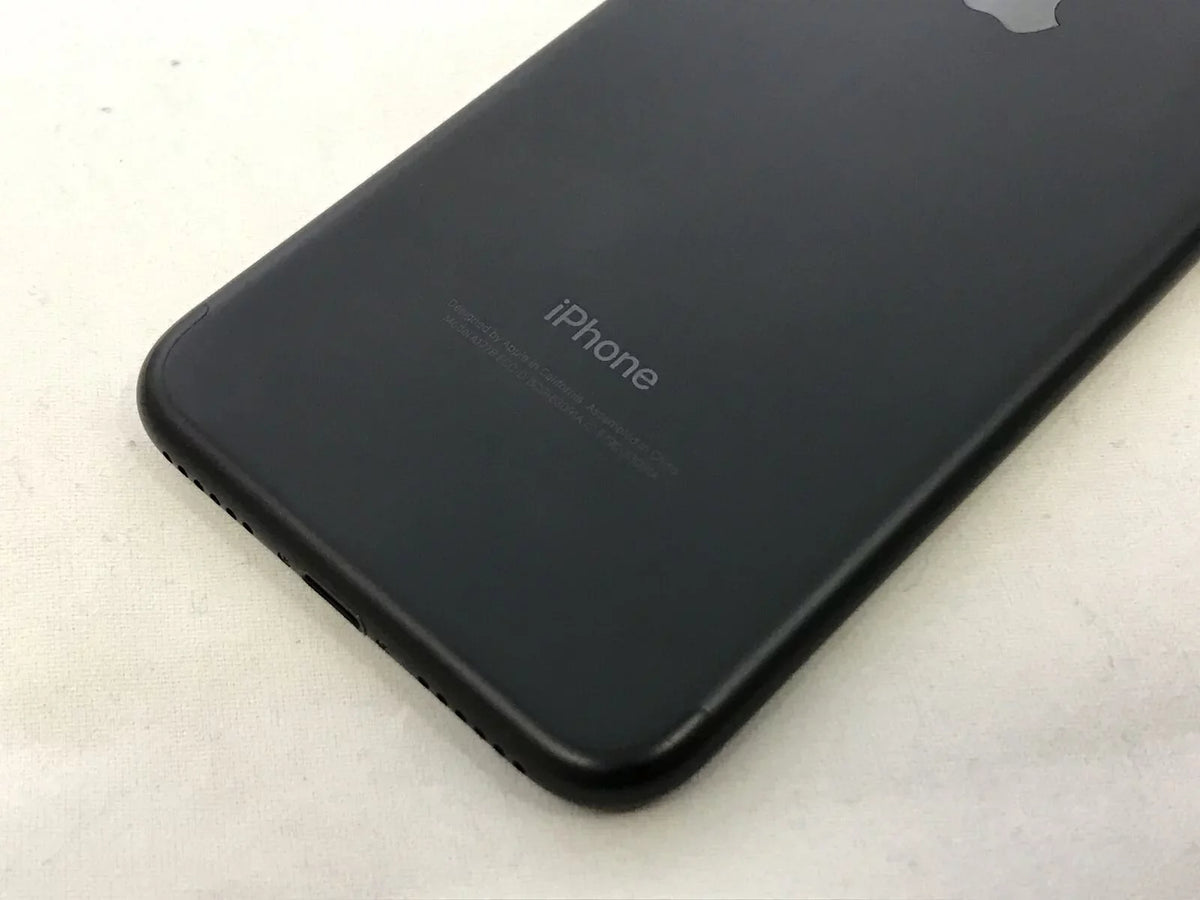 Restored Boost Mobile Apple iPhone 7 32GB Unlocked - Charcoal (Refurbished)